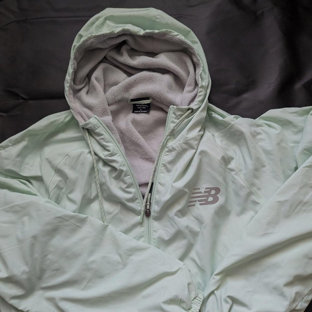 New Balance Jacket - Picture 2 of 2